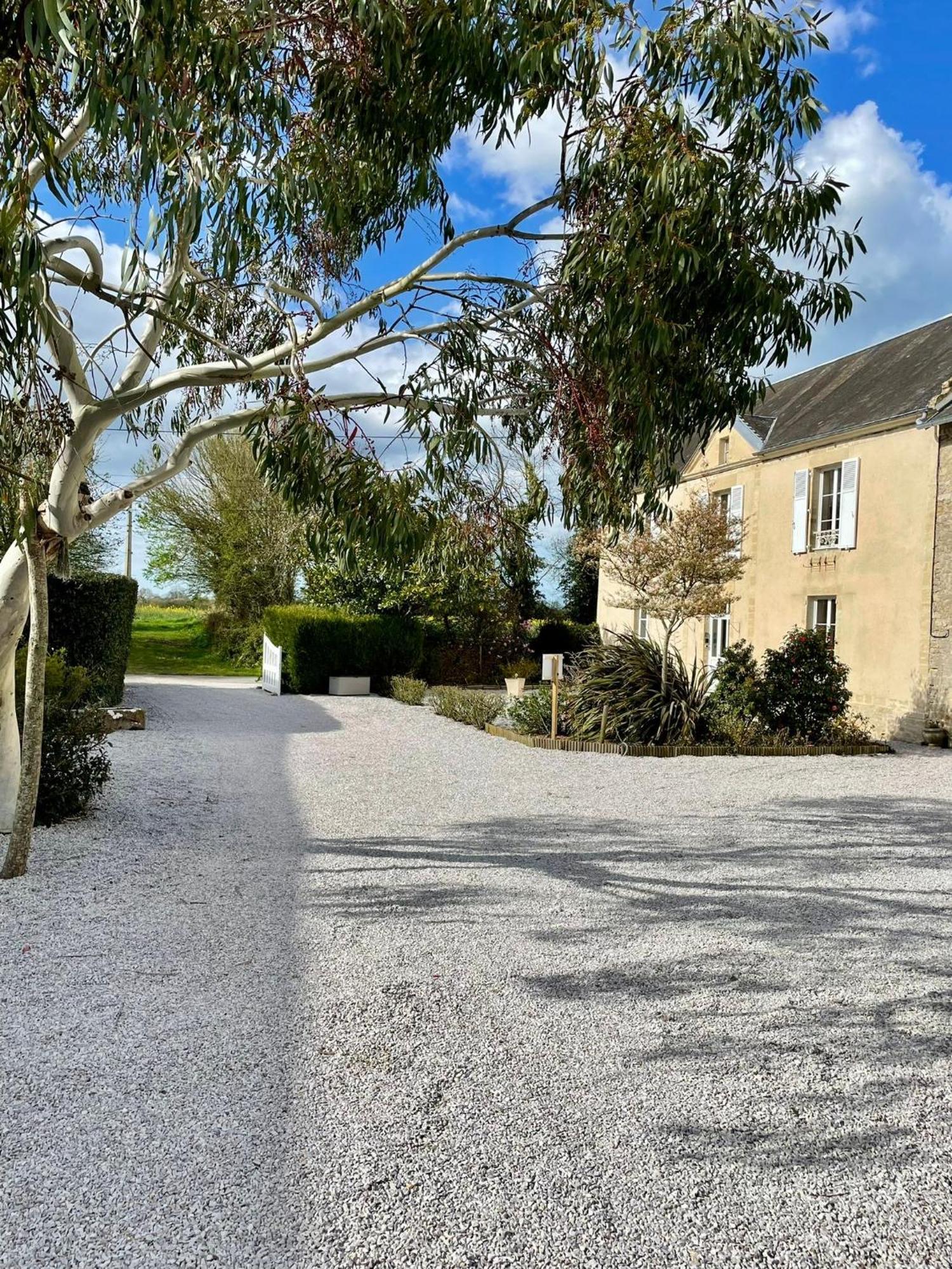 Les Chambres D'Omaha Beach: Homemade Breakfast & Local Flavor Vierville-sur-Mer Exterior photo